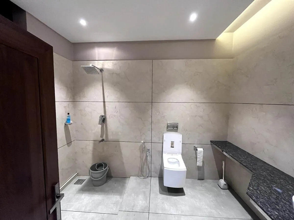 Iru Homes - Premium Pool Villa Ambalavayal