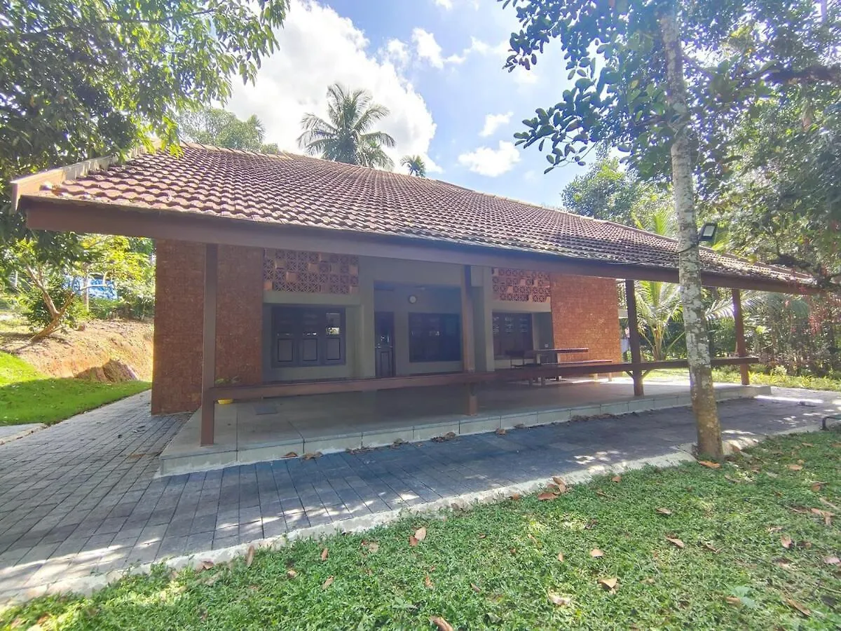 Iru Homes - Premium Pool Villa Ambalavayal